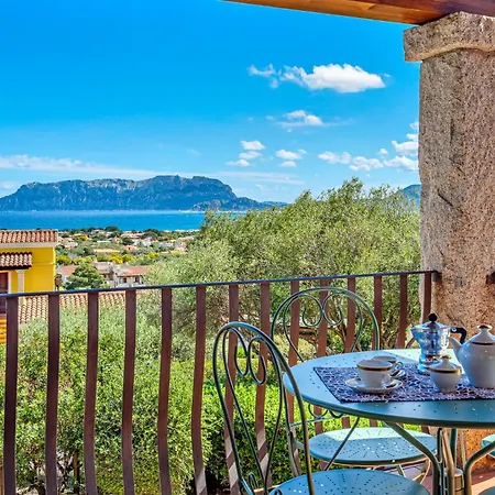 Dom wakacyjny Patty's House Stunning Sea View In Pittulongu - Olbia